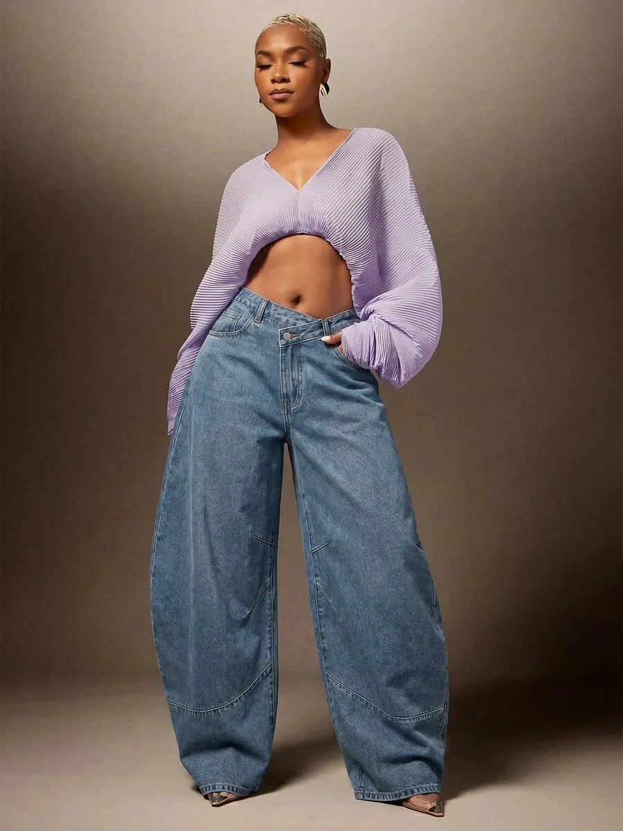 Baggy Jeans for Women with Asymmetrical Waist