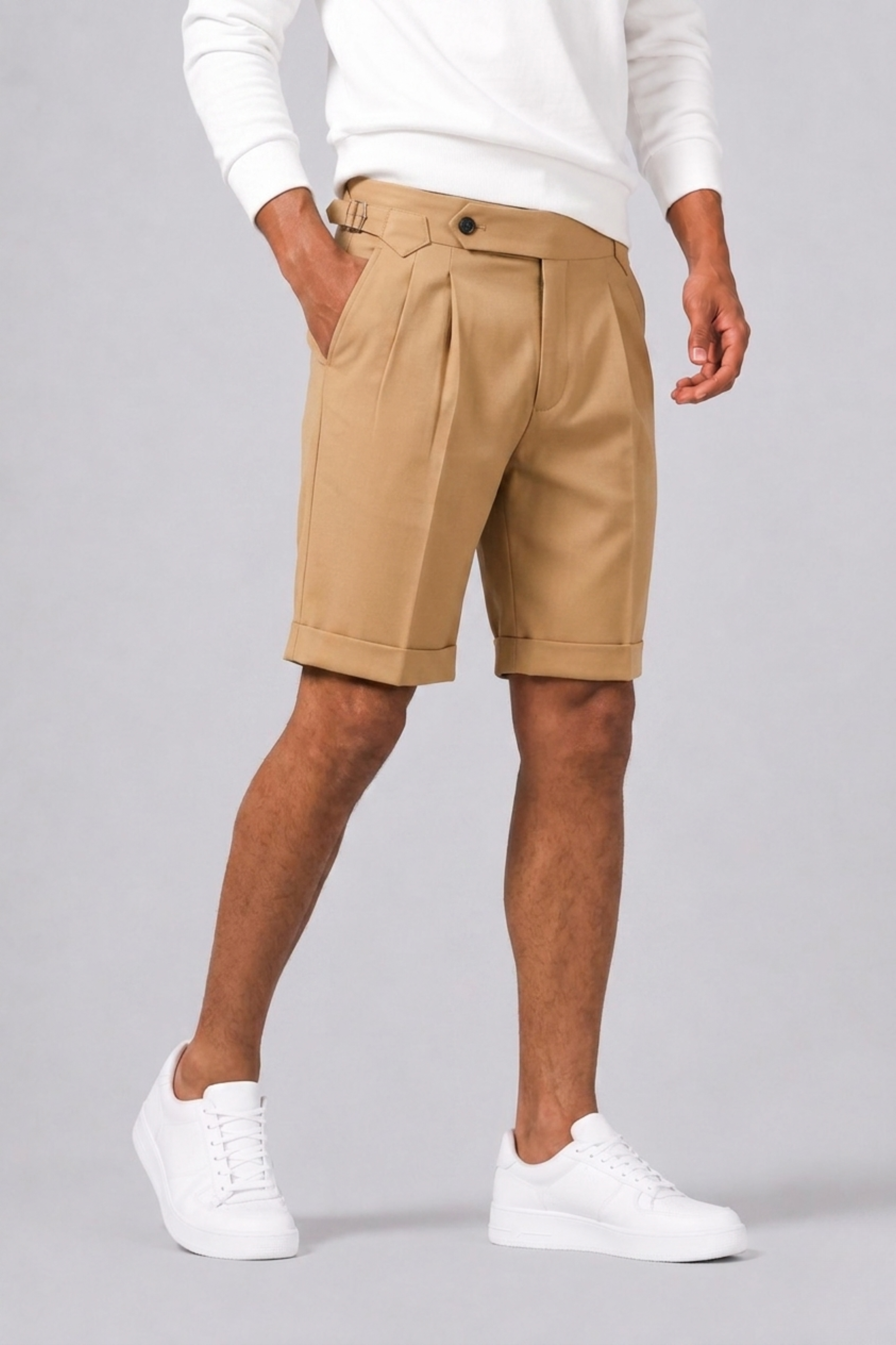Men's Short Trousers with Turned-Up Hem