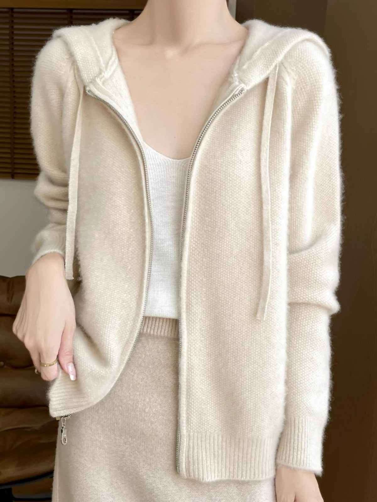 Cassidy | Comfortable Hooded Zip-Up Cardigan