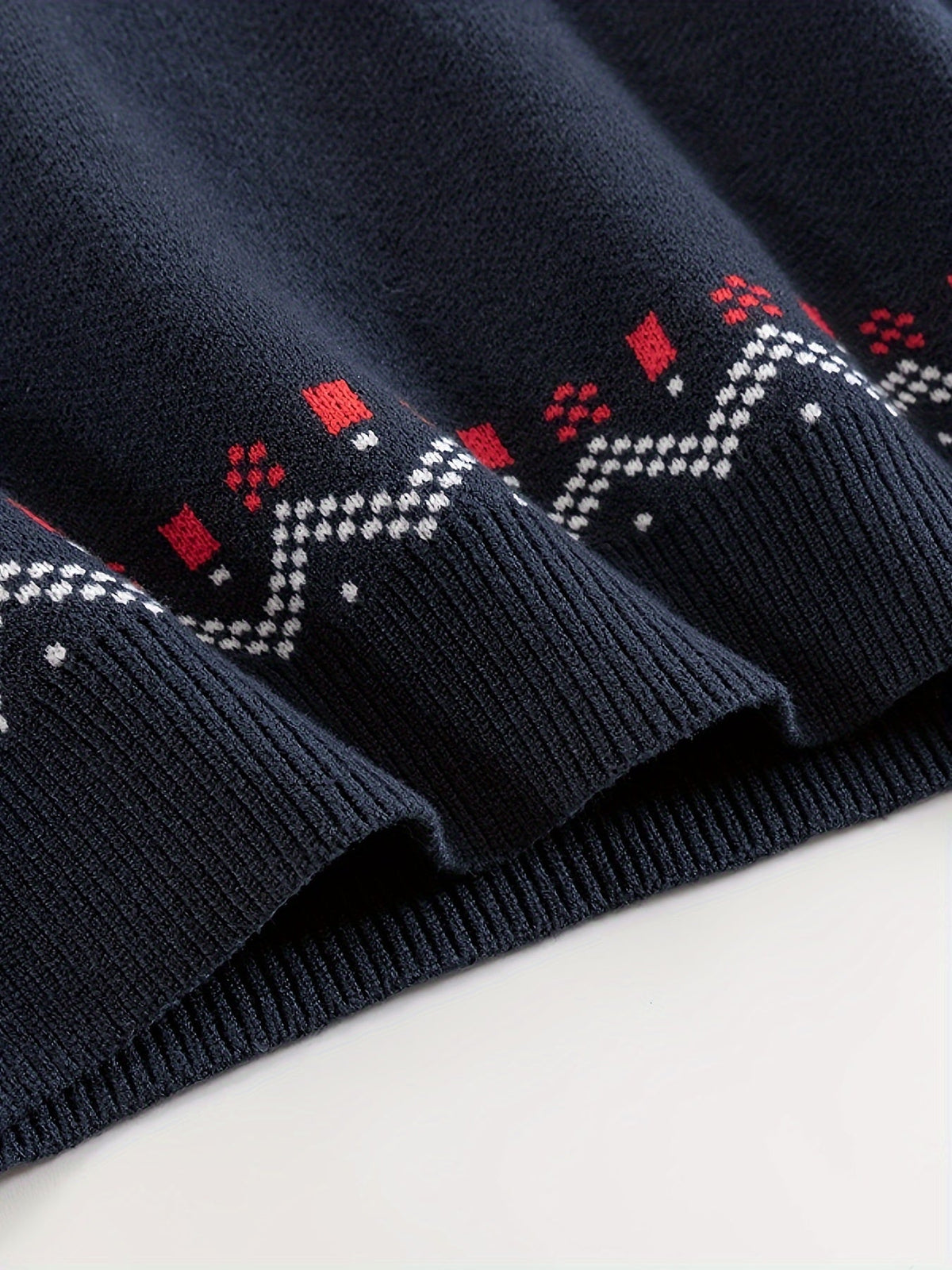 Fabian | Nordic-Inspired Crewneck Sweater