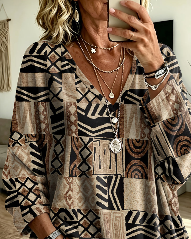 Loose-Fit Printed Top with V-Neck and Three-Quarter Sleeves