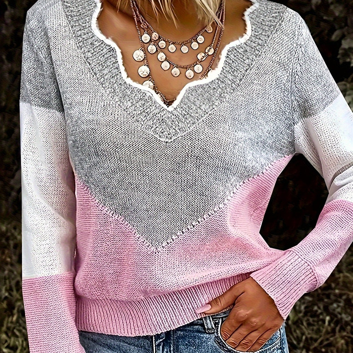 Lydia | Color-Blocked V-Neck Sweater