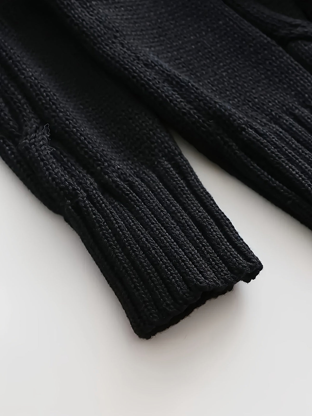 Donovan | Button-Up Cable Knit Cardigan