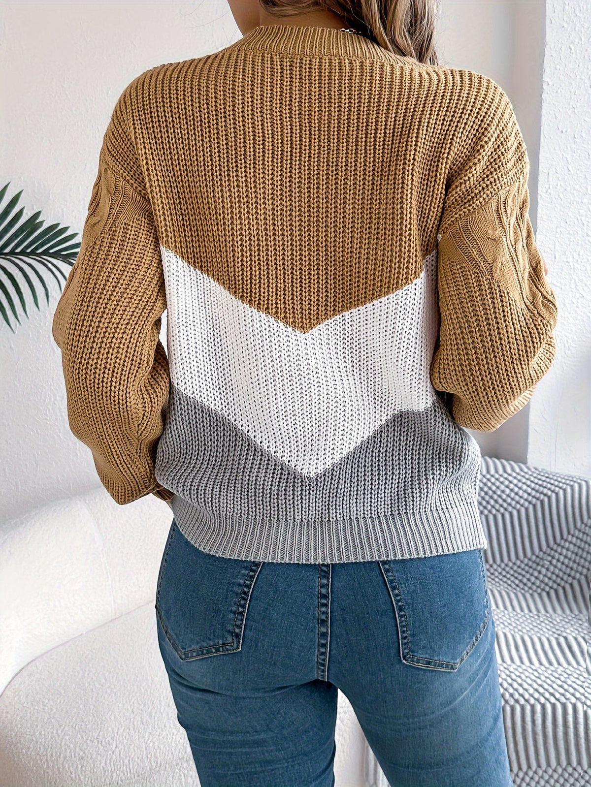 Noreen | Color-Blocked Knit Sweater