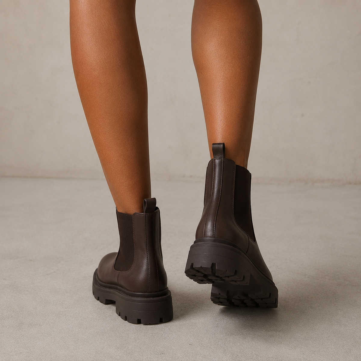 Nora - Chelsea Boots