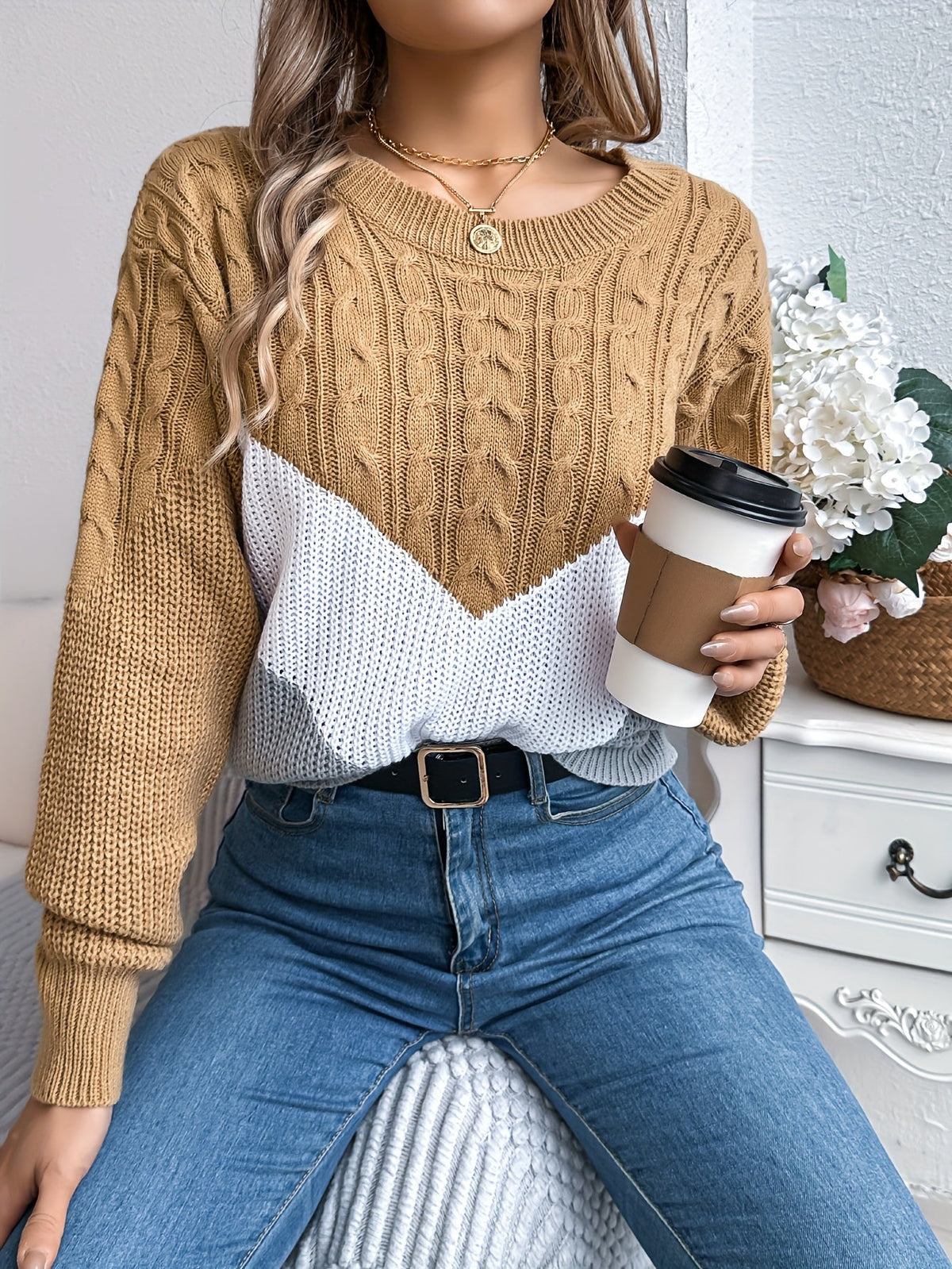 Noreen | Color-Blocked Knit Sweater