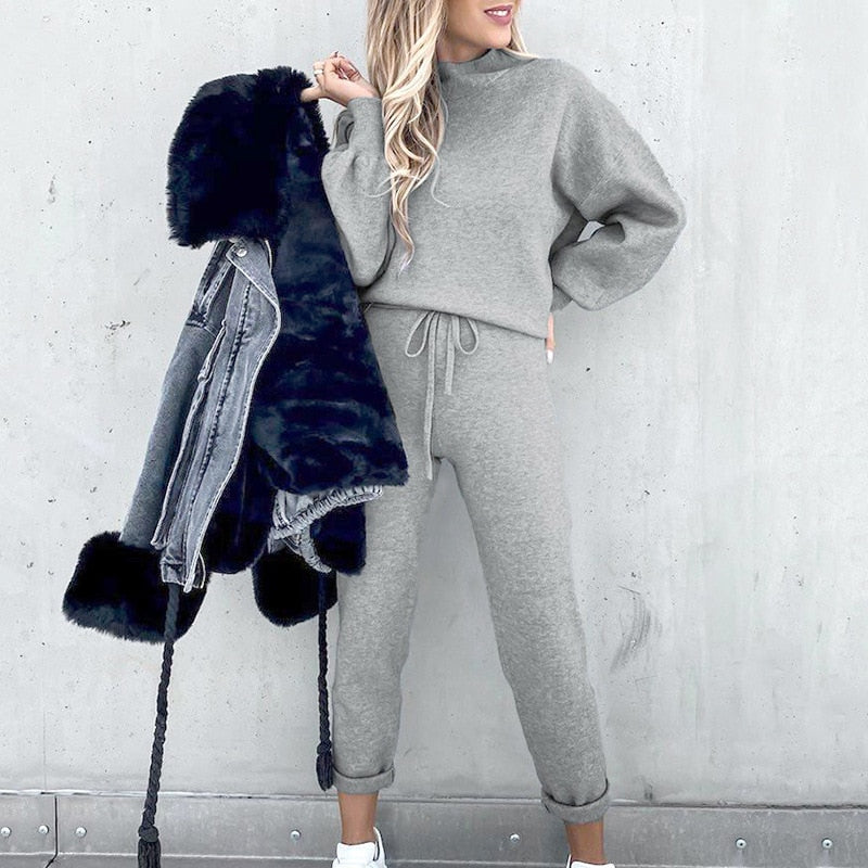 Ladies' Jogging Suit 2-Piece | Cozy Set with Balloon Sleeves and Adjustable Waist