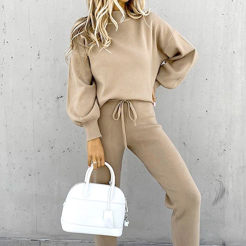 Ladies' Jogging Suit 2-Piece | Cozy Set with Balloon Sleeves and Adjustable Waist
