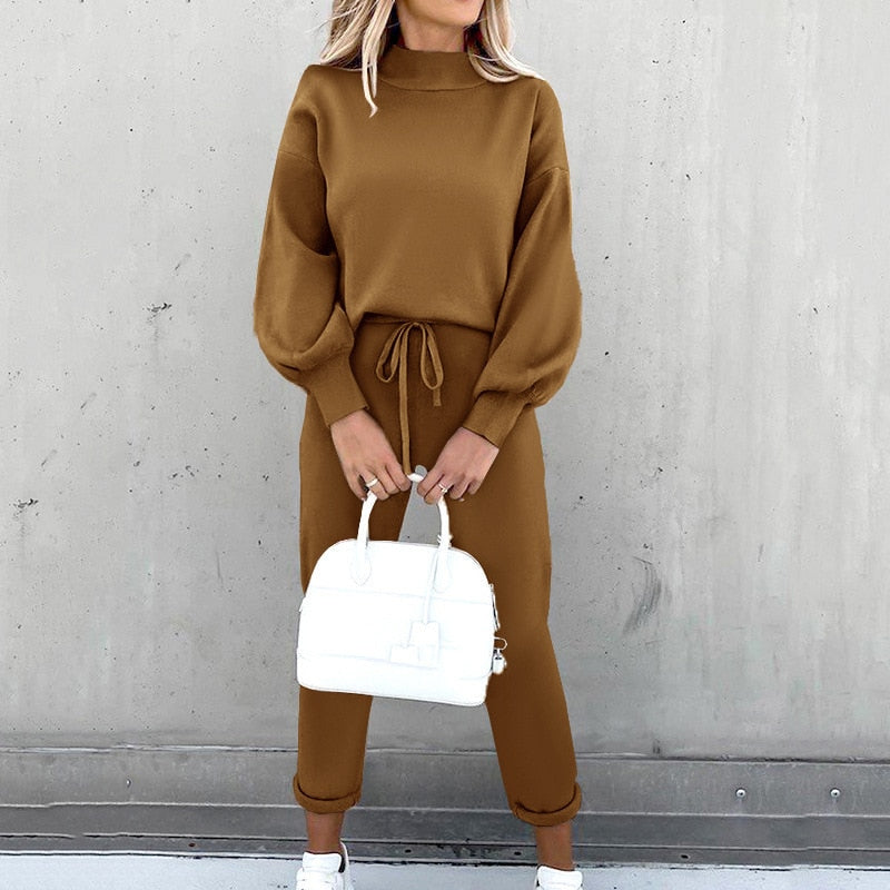 Ladies' Jogging Suit 2-Piece | Cozy Set with Balloon Sleeves and Adjustable Waist