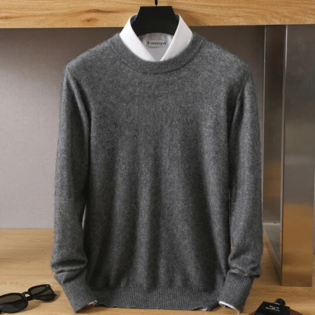 Men's Brushed Trim Crew Neck Sweater with Ribbed Cuffs and Tailored Hem
