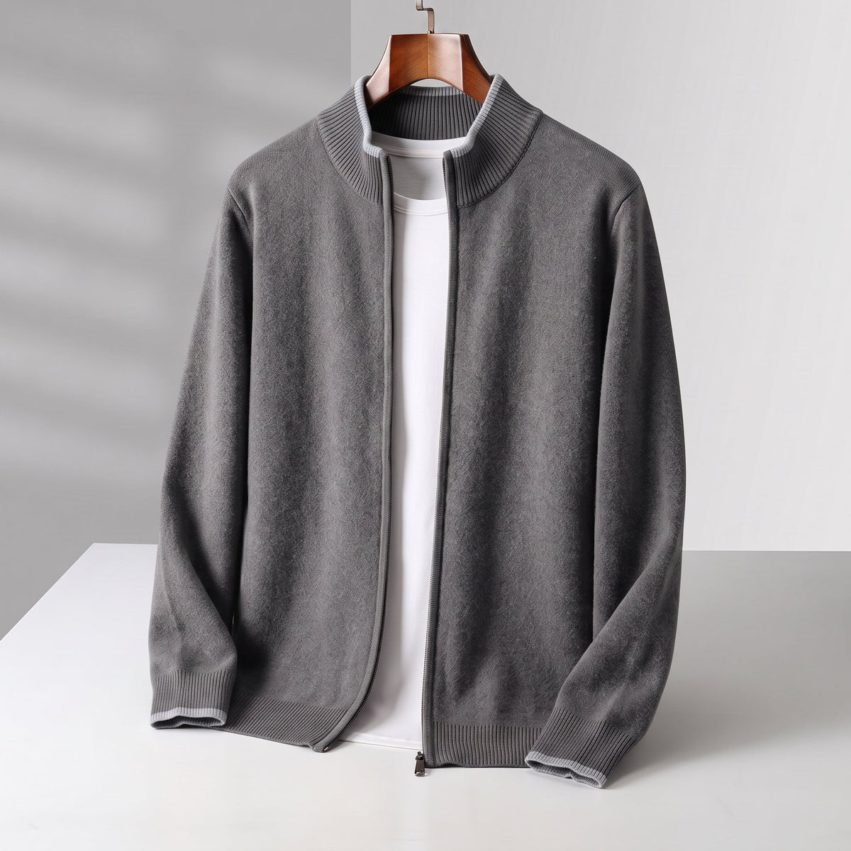 Men's Lightweight Zip-Front Sweater | Cozy Warmth and Comfort