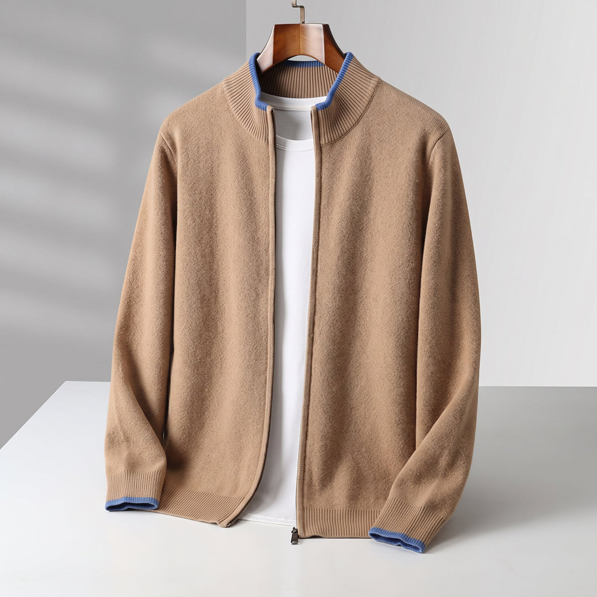 Men's Lightweight Zip-Front Sweater | Cozy Warmth and Comfort