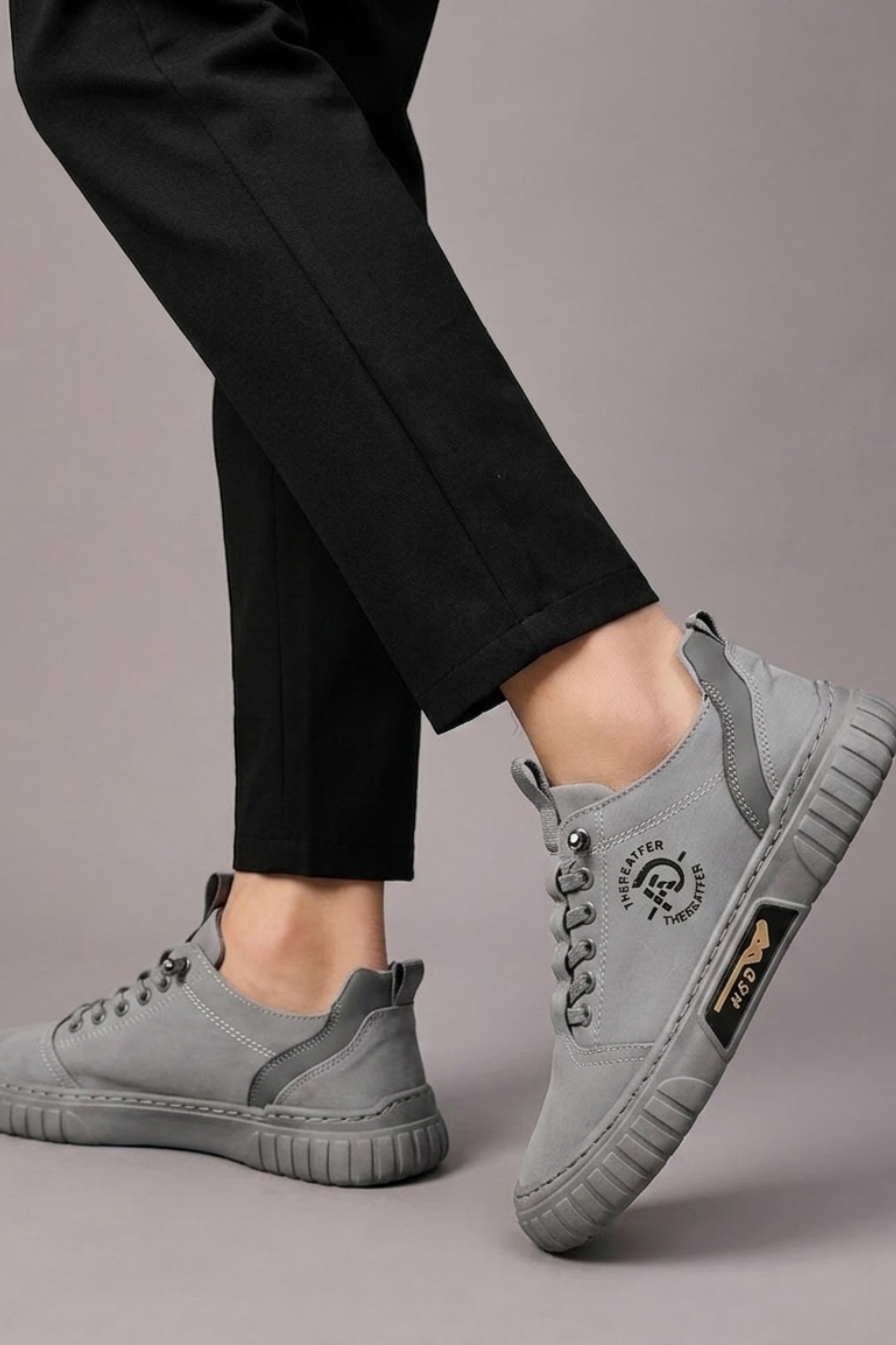 Men's Urban Sneakers with Timeless Appeal