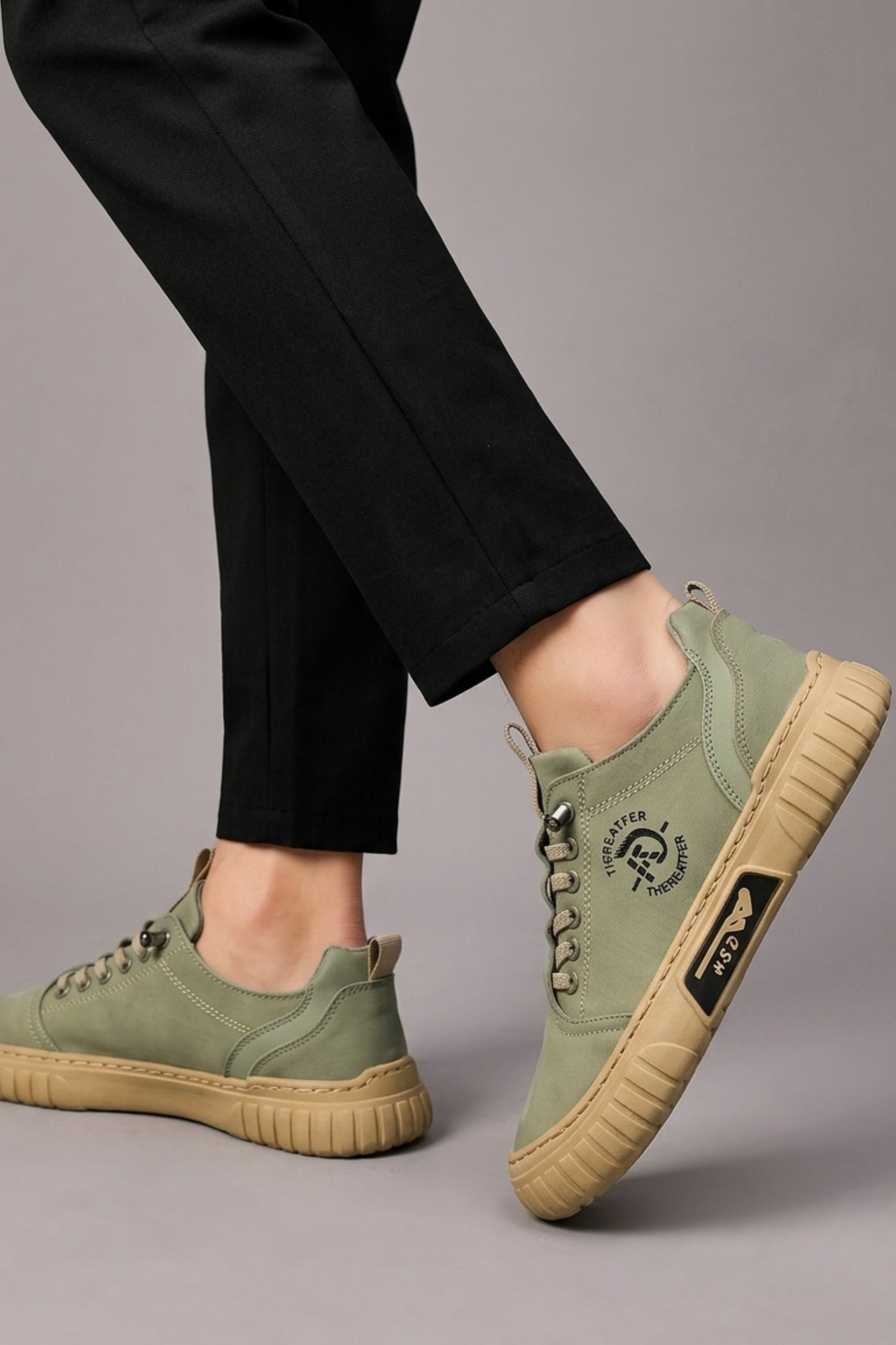Men's Urban Sneakers with Timeless Appeal