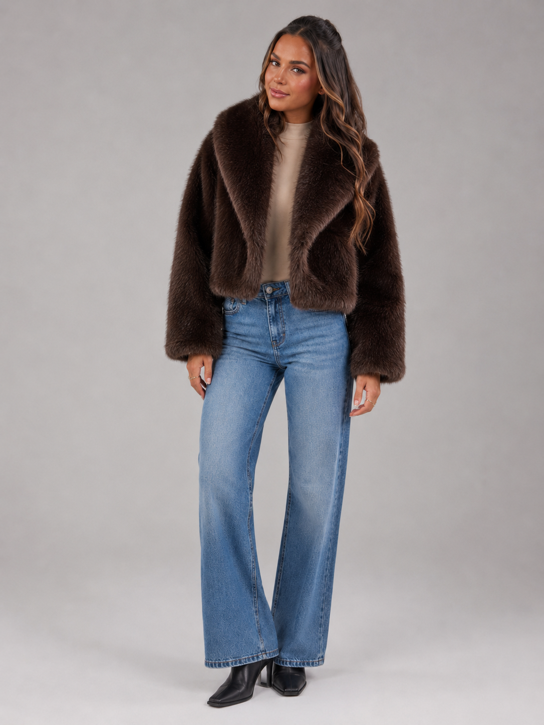 Cropped Oversized Women's Fur Jacket with Shawl Collar and Smooth Lining