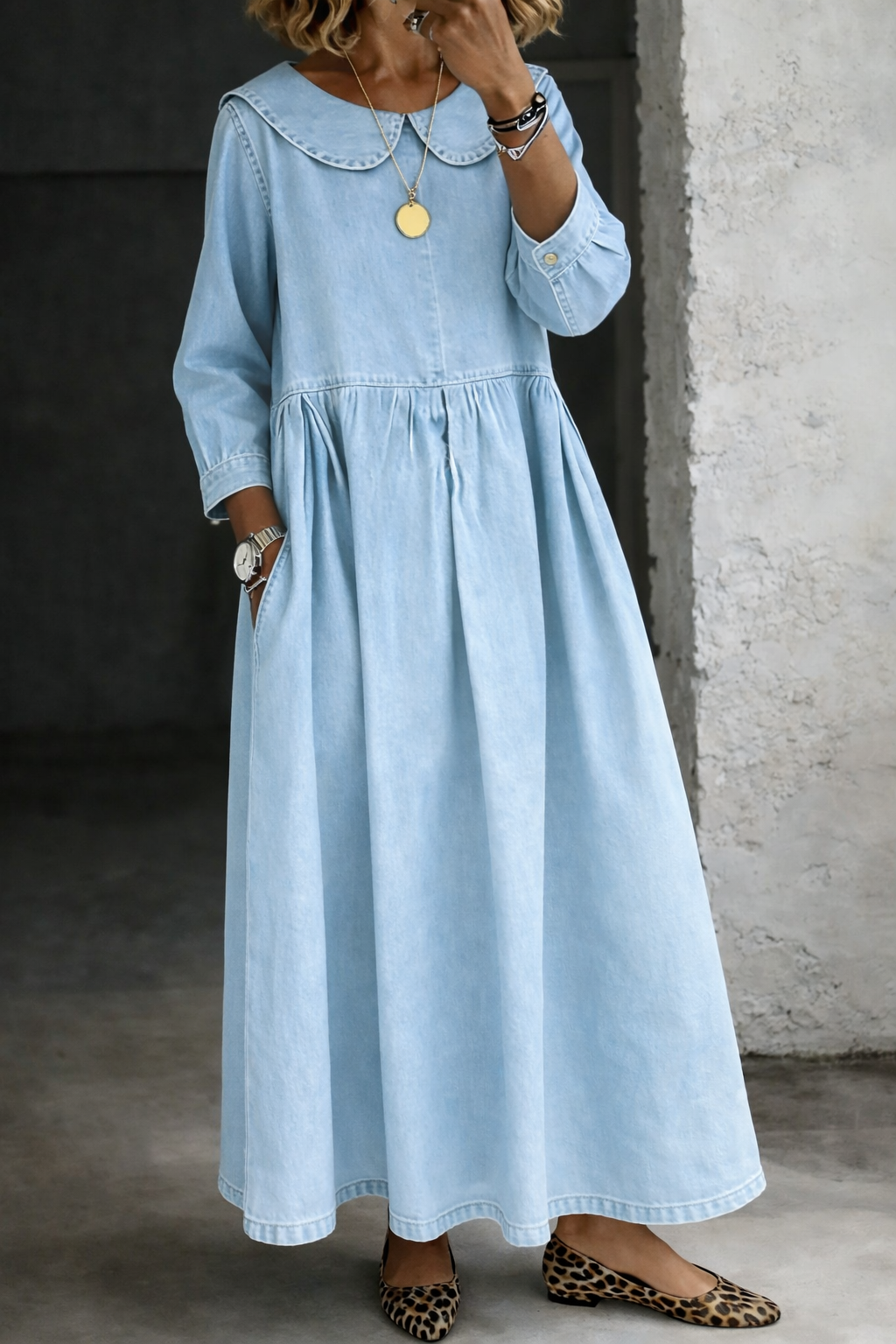 Relaxed Fit Women's Knit Shift Dress with Peter Pan Collar for Everyday Wear