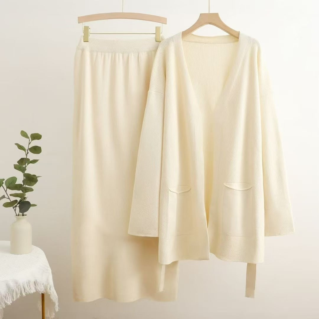 Women's Knit Two-Piece Set with Deep V-Neck and Pockets