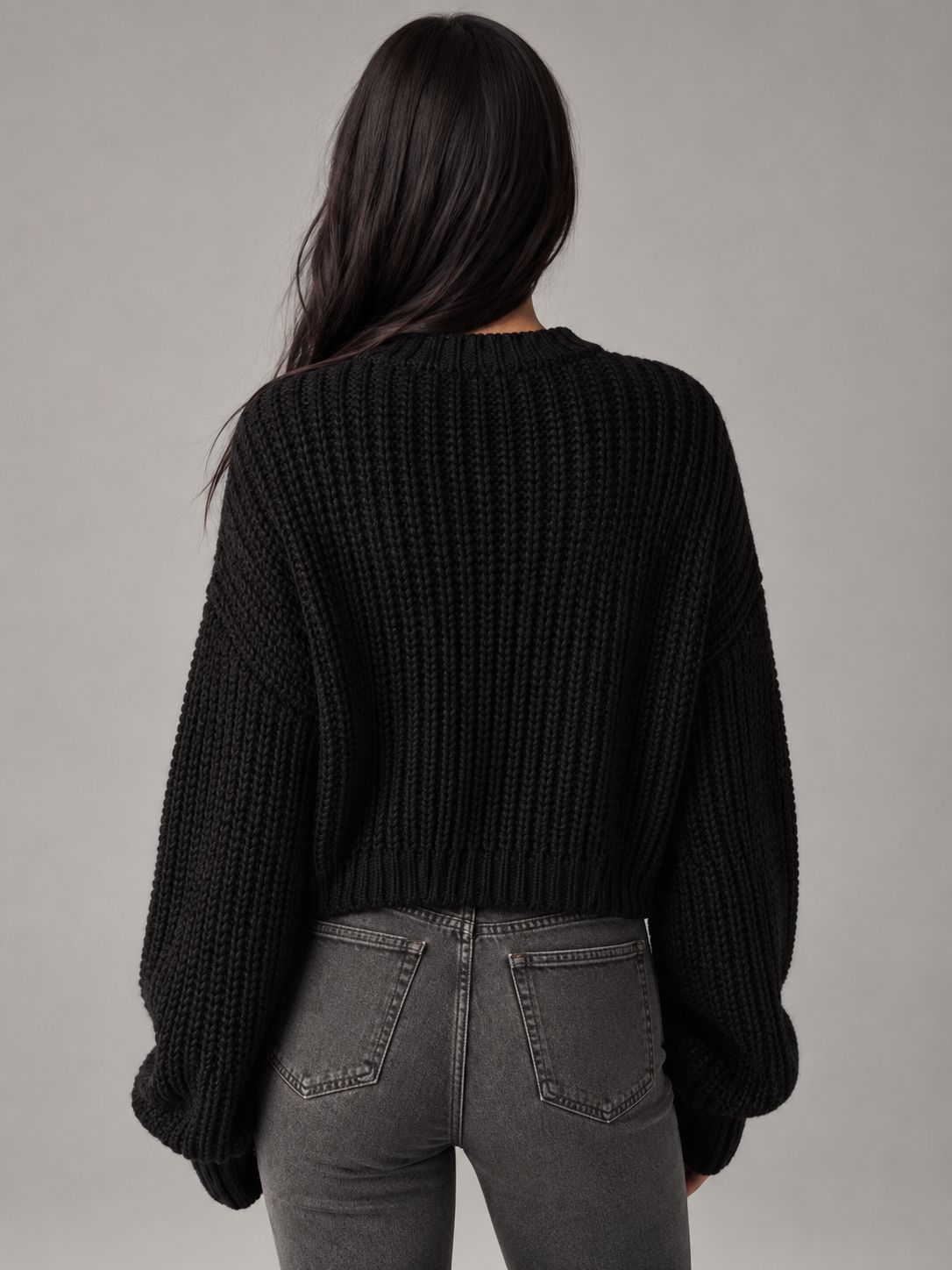 Women's Oversized Cable Knit Sweater with Drop Shoulders and Ribbed Cuffs