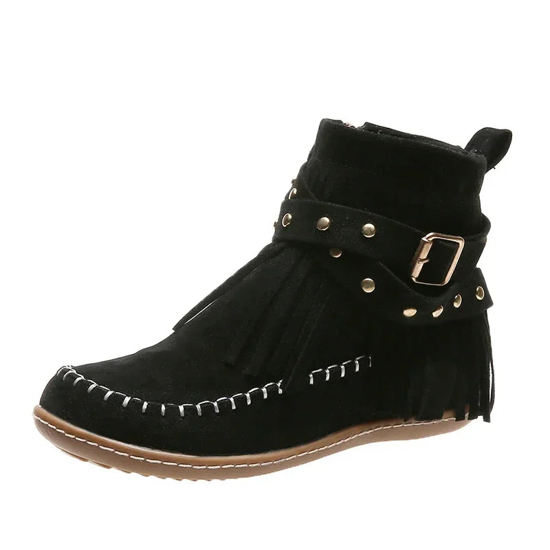 Women's Round Toe Ankle Winter Boots with Zip Closure and Buckle Accent
