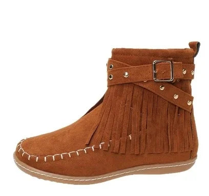 Women's Round Toe Ankle Winter Boots with Zip Closure and Buckle Accent