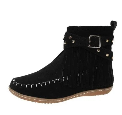 Women's Round Toe Ankle Winter Boots with Zip Closure and Buckle Accent