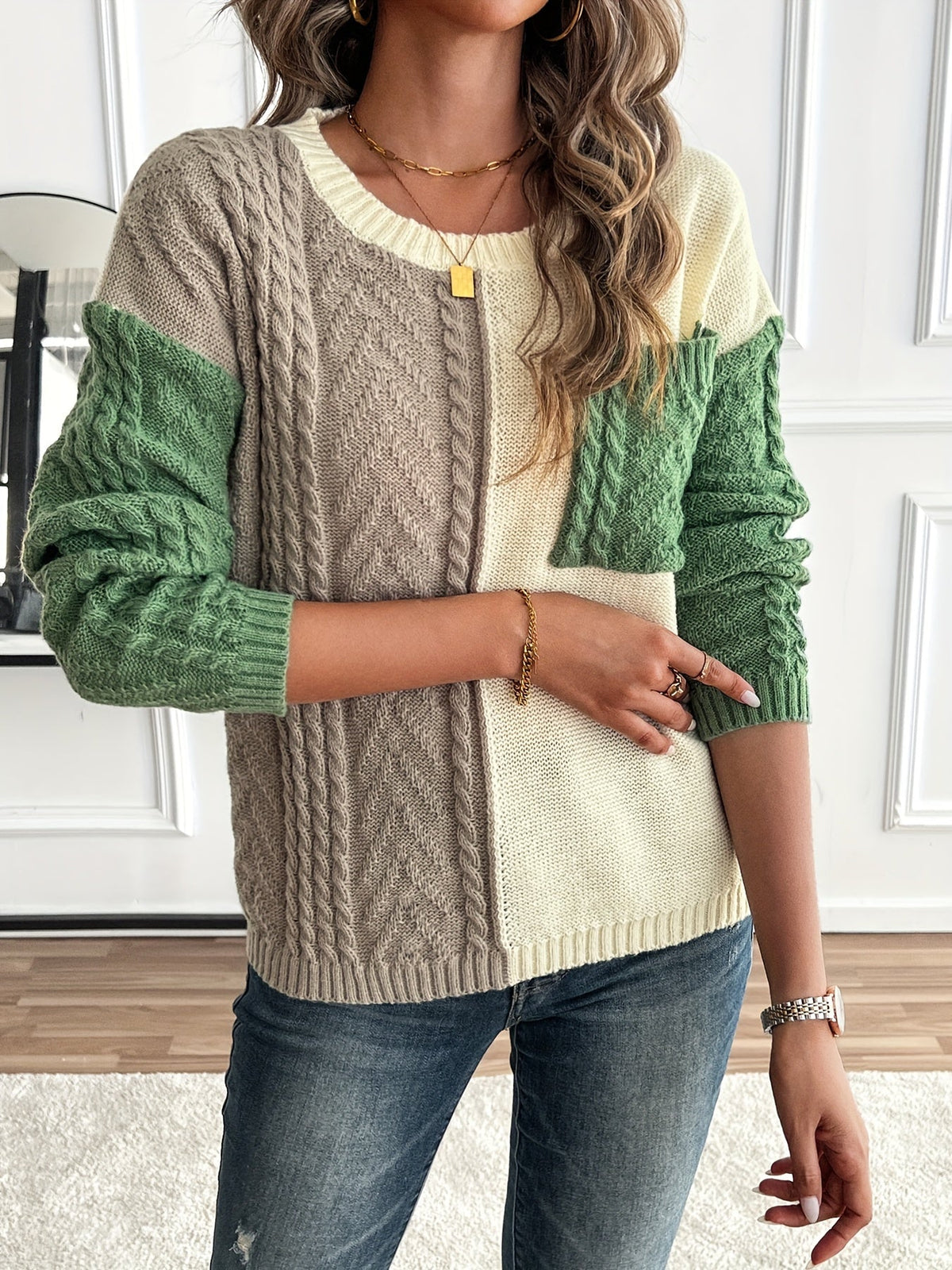 Delia | Bi-Color Cable Knit Sweater