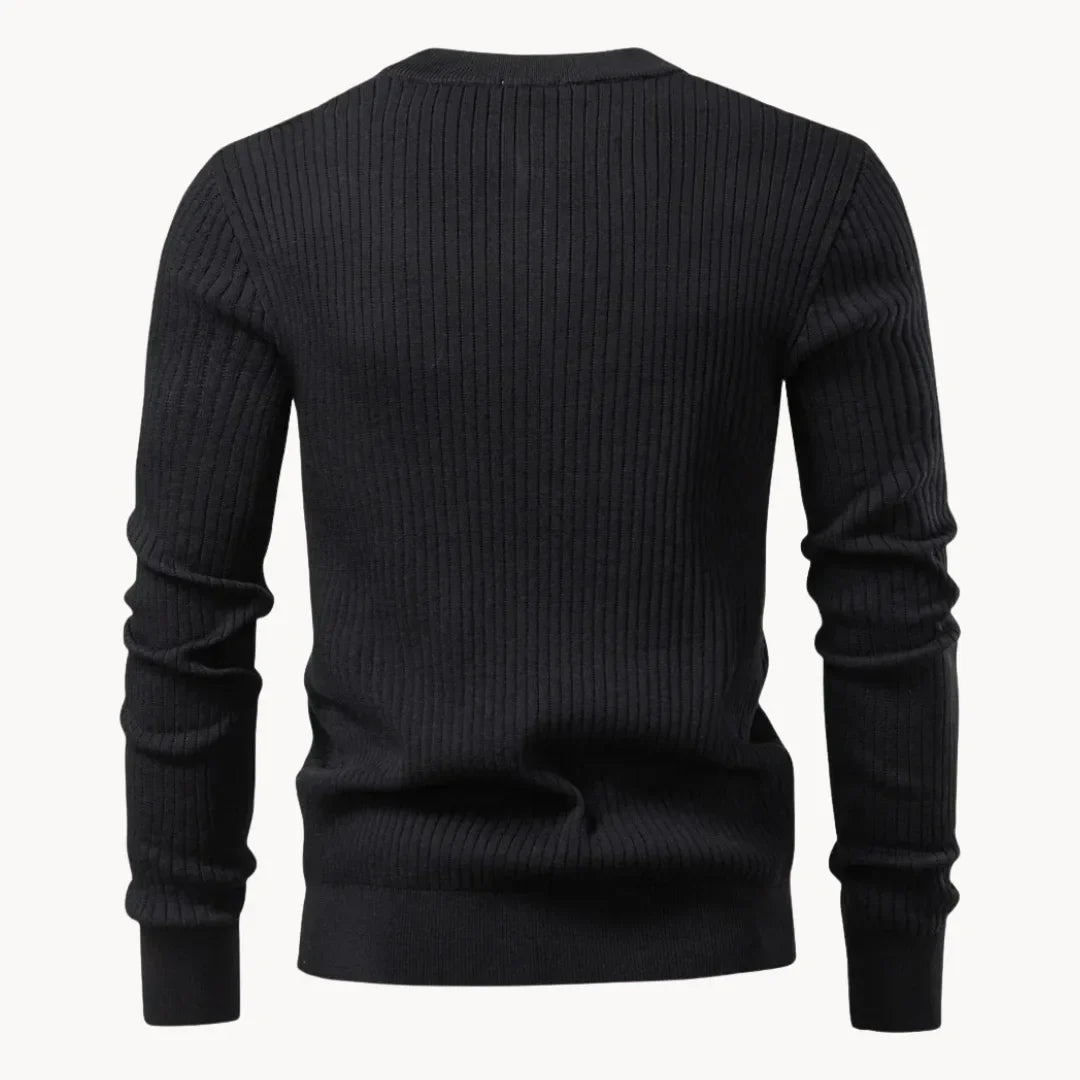 Men's Sweater with Round Neck and Button Closure for Everyday Use