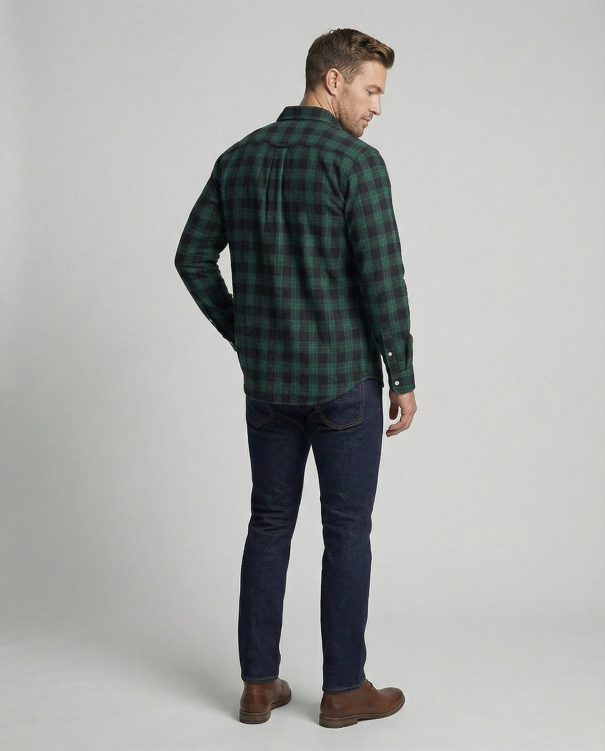 Men's Long Sleeve Flannel Shirt with Check Pattern and Chest Pockets
