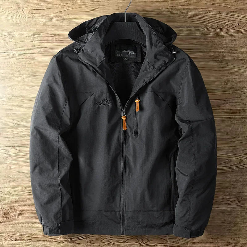 Men's Outdoor Jacket: Waterproof and Breathable