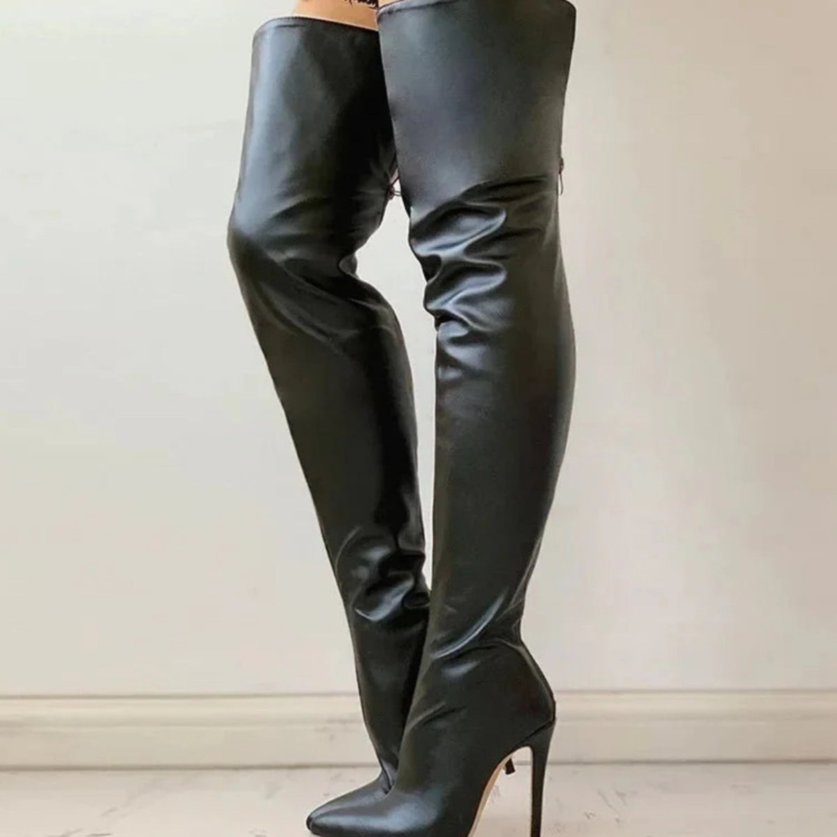 Knee-High Boots for Women with Stiletto Heel for a Perfect Outfit