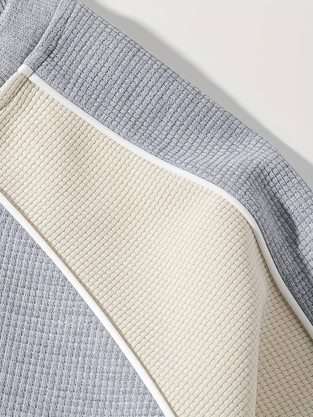 Dean | Color-Blocked Crewneck Sweatshirt