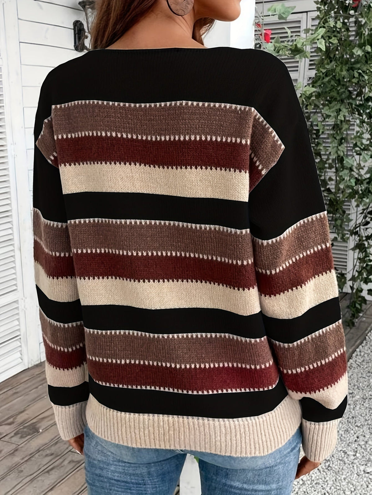 Women's Striped Knit Sweater with Round Neck and Ribbed Cuffs