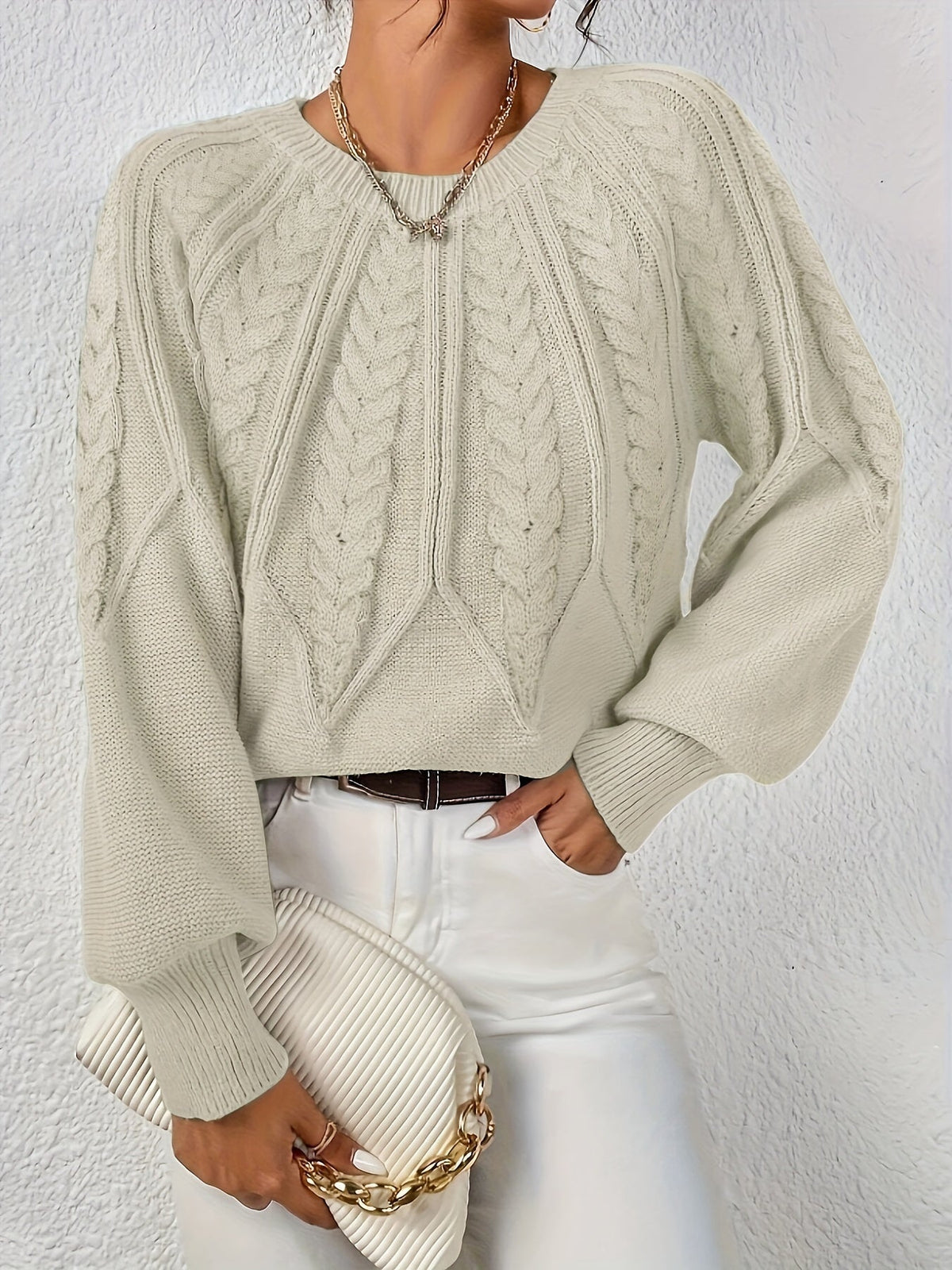 Plus Size Women's Oversized Cable Knit Sweater with Round Neck and Balloon Sleeves