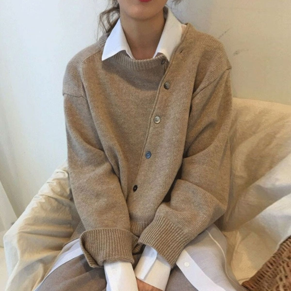 Ladies Oversized Knitted Cardigan with Button Closure and Long Sleeves