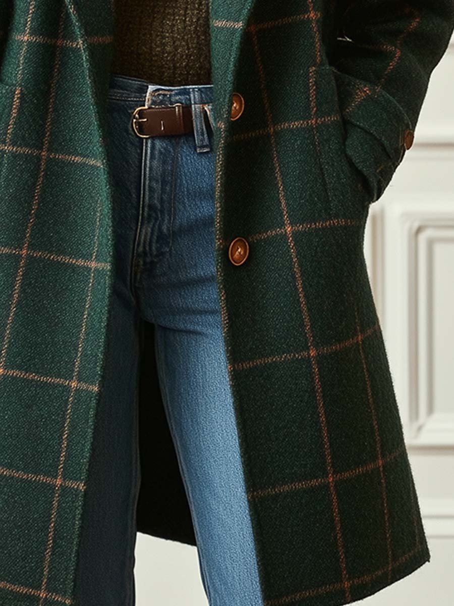 Women's Checkered Winter Coat with Notched Collar and Button Closure