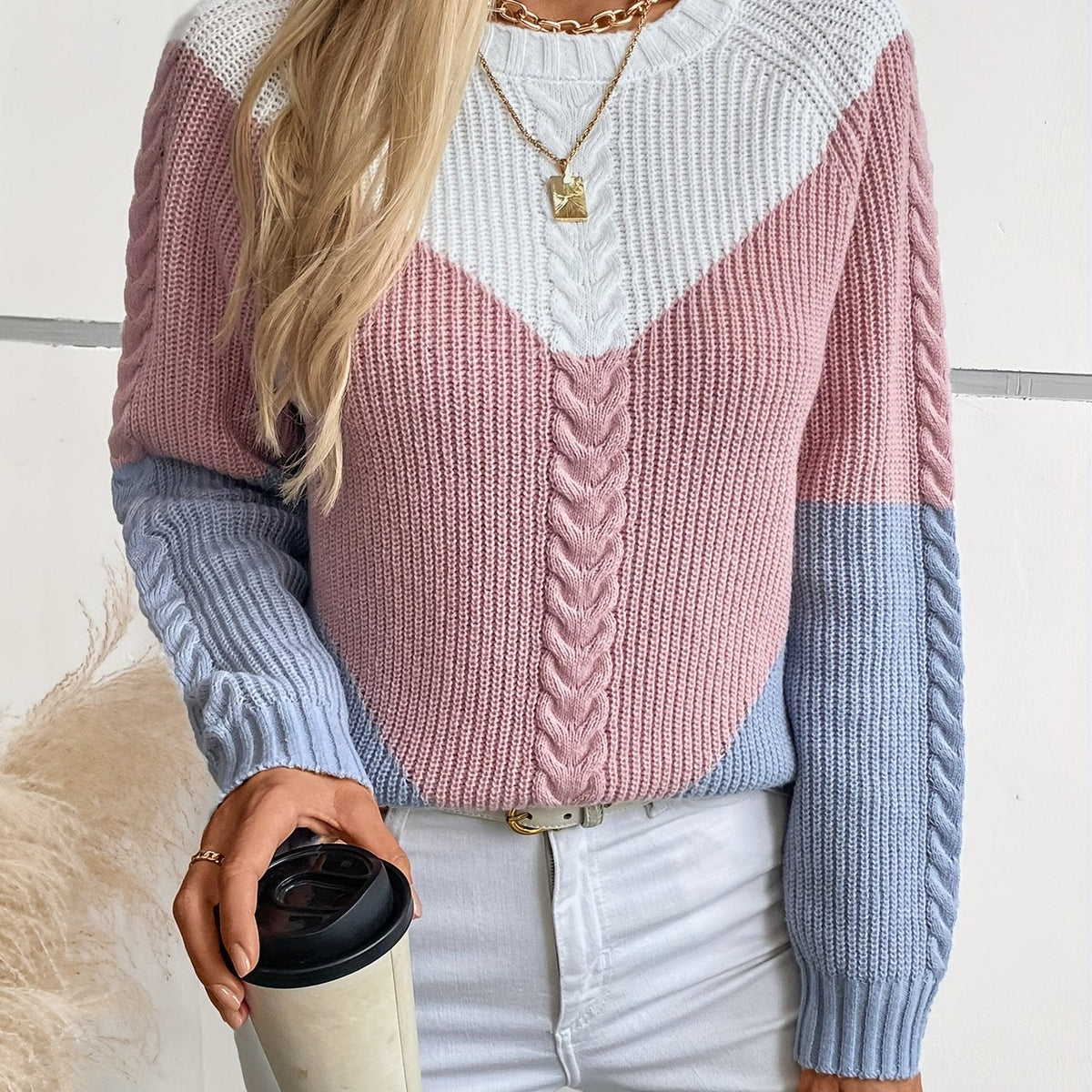 Linnea | Color-Blocked Cable Knit Sweater