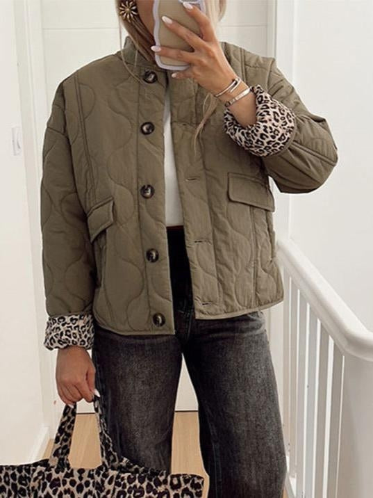 Elegant Ladies' Coat with Leopard Lining