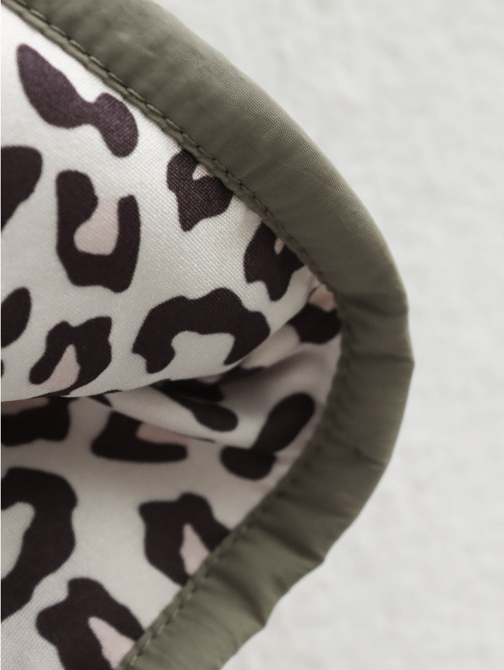 Elegant Ladies' Coat with Leopard Lining
