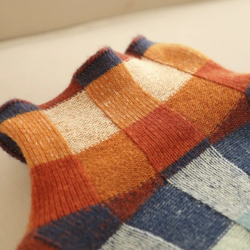 Women's Round Neck Checked Sweater