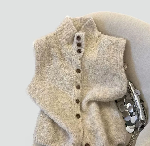 Ladies' Gilet with Fine Knit and Elegant Buttons