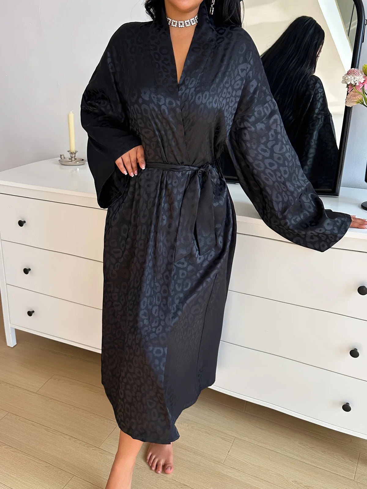 Women's Long Sleeve Satin Robe in Leopard