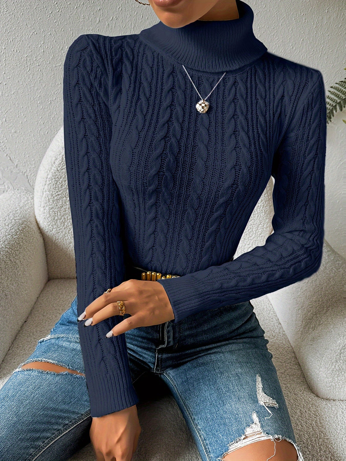 Amara Women's Classic Cable Knit Sweater