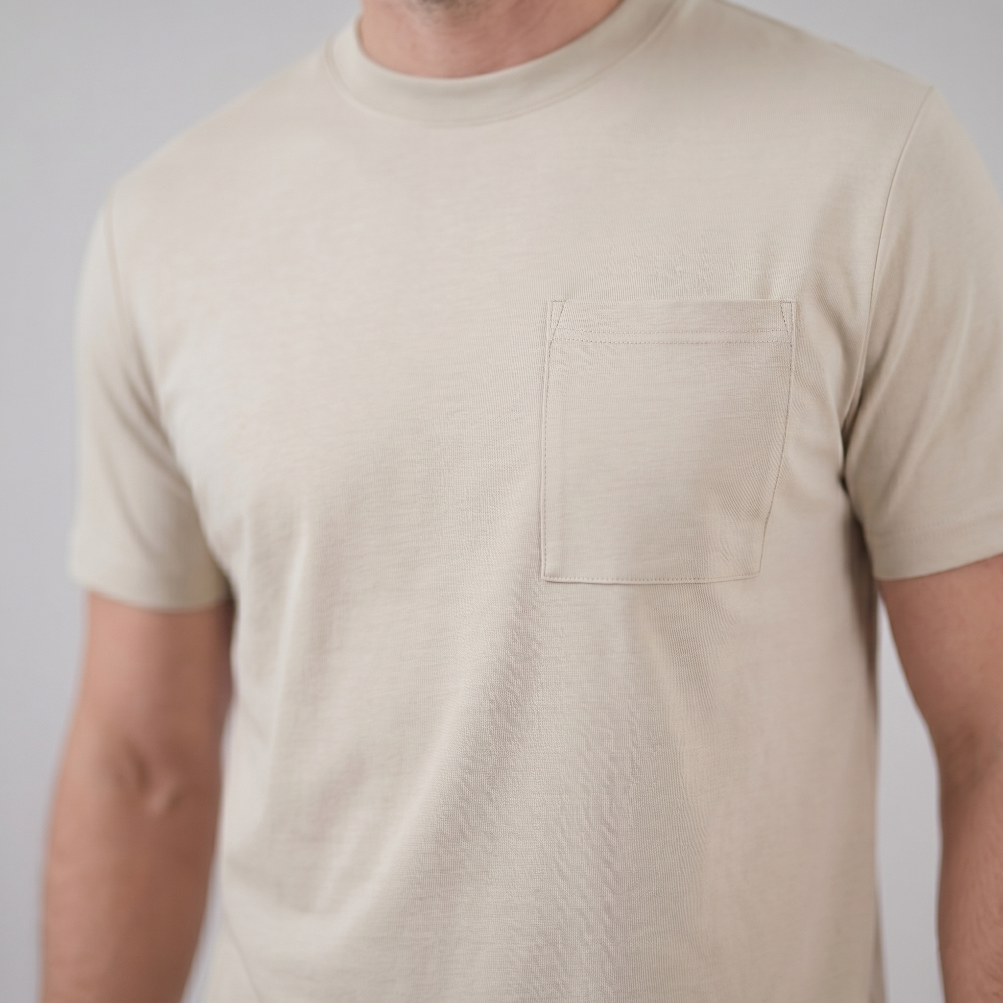 Men's Relaxed Fit Chest Pocket Casual T-Shirt