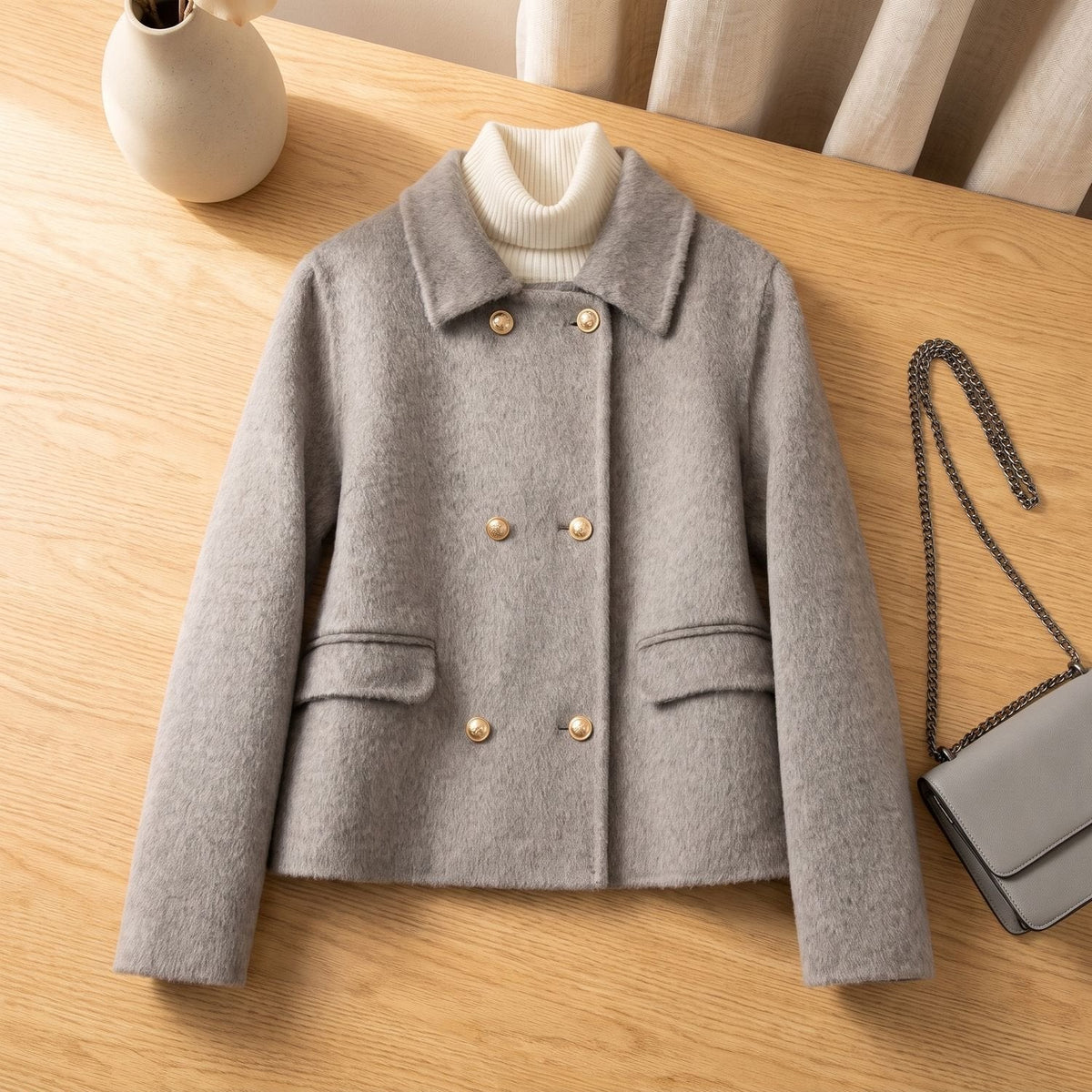 Eleanor | Women's Chic Cropped Wool Coat with Double-Breasted Design and Gold Buttons
