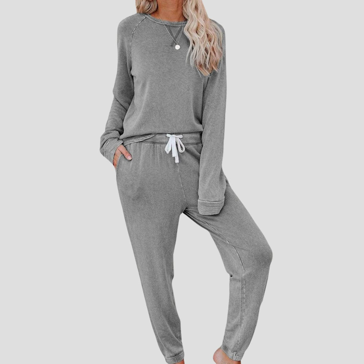 Olivia | Women's Long Sleeve Sweatshirt and Jogger Lounge Set