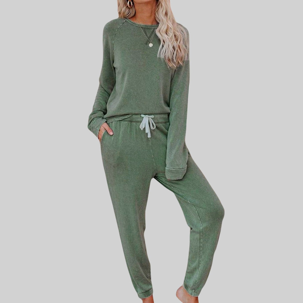 Olivia | Women's Long Sleeve Sweatshirt and Jogger Lounge Set