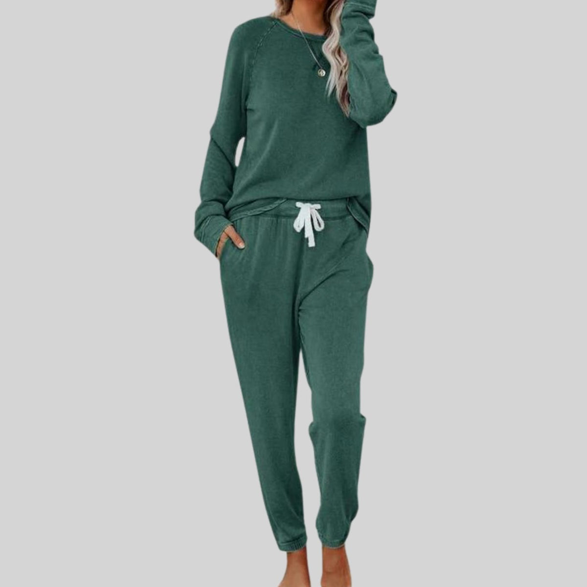Olivia | Women's Long Sleeve Sweatshirt and Jogger Lounge Set